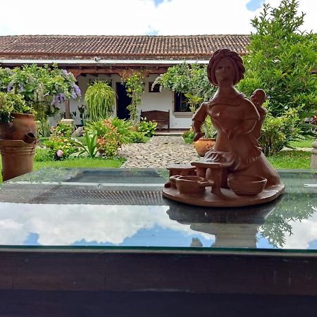 אנטיגואה גואטמלה Hostal San Nicolas מראה חיצוני תמונה