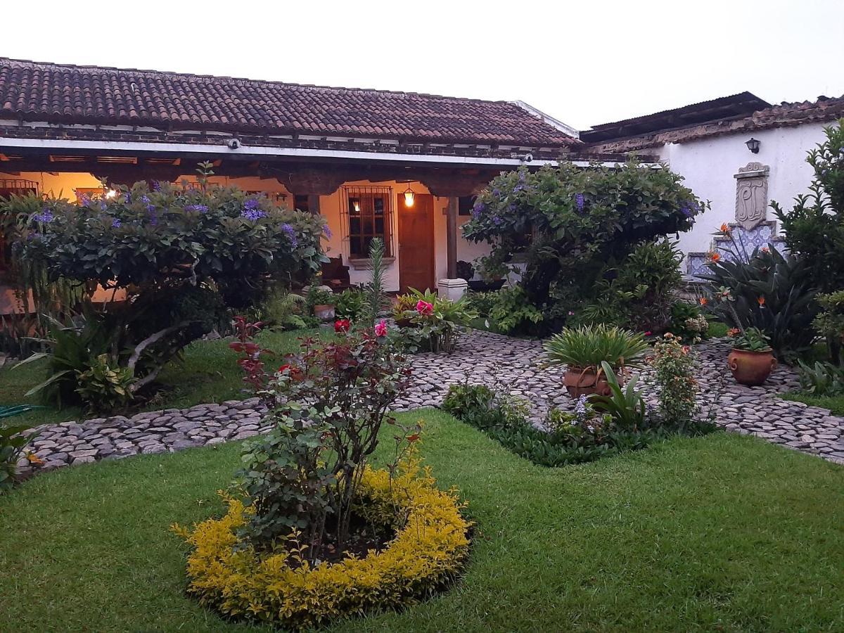 אנטיגואה גואטמלה Hostal San Nicolas מראה חיצוני תמונה