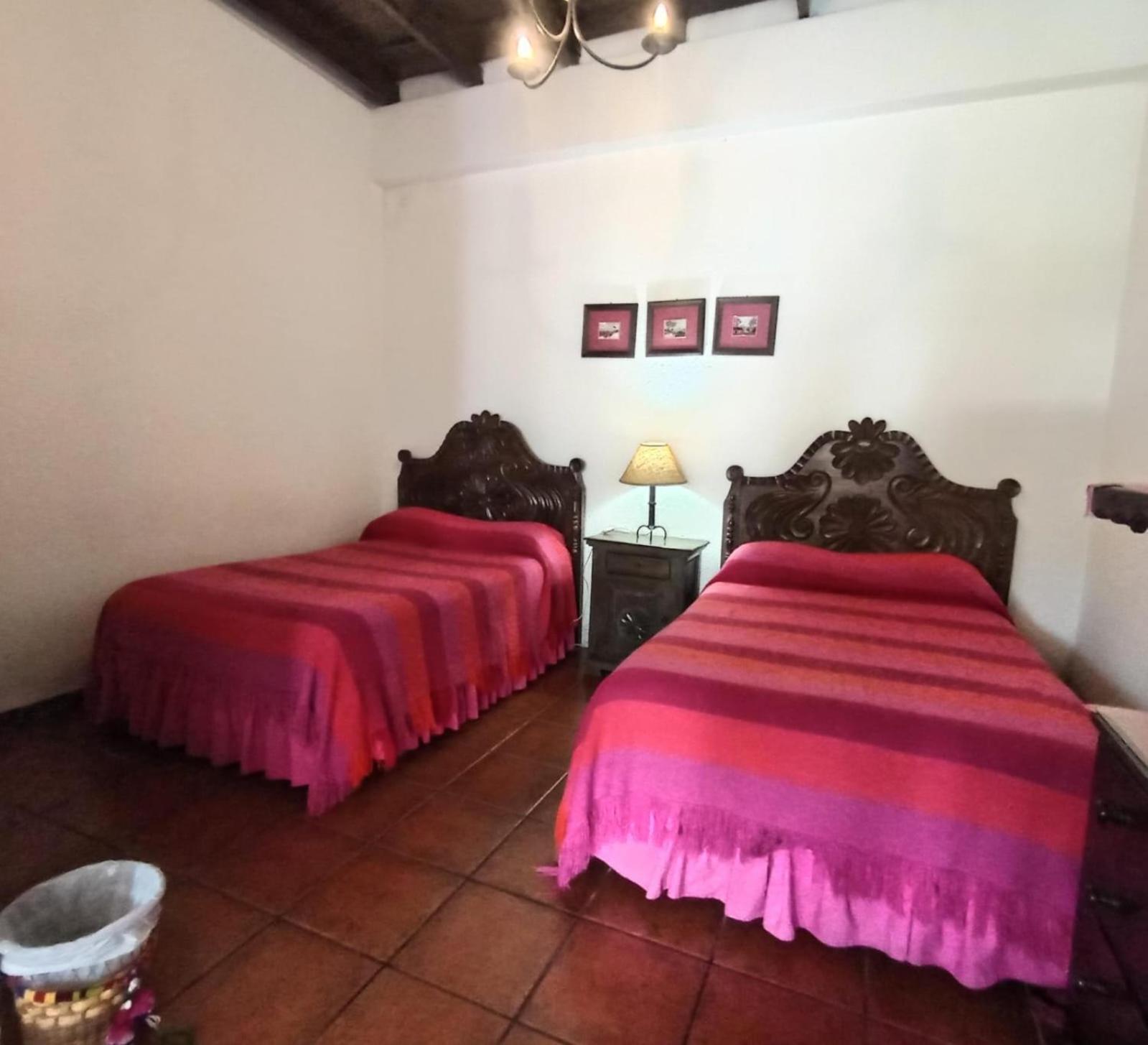 אנטיגואה גואטמלה Hostal San Nicolas מראה חיצוני תמונה
