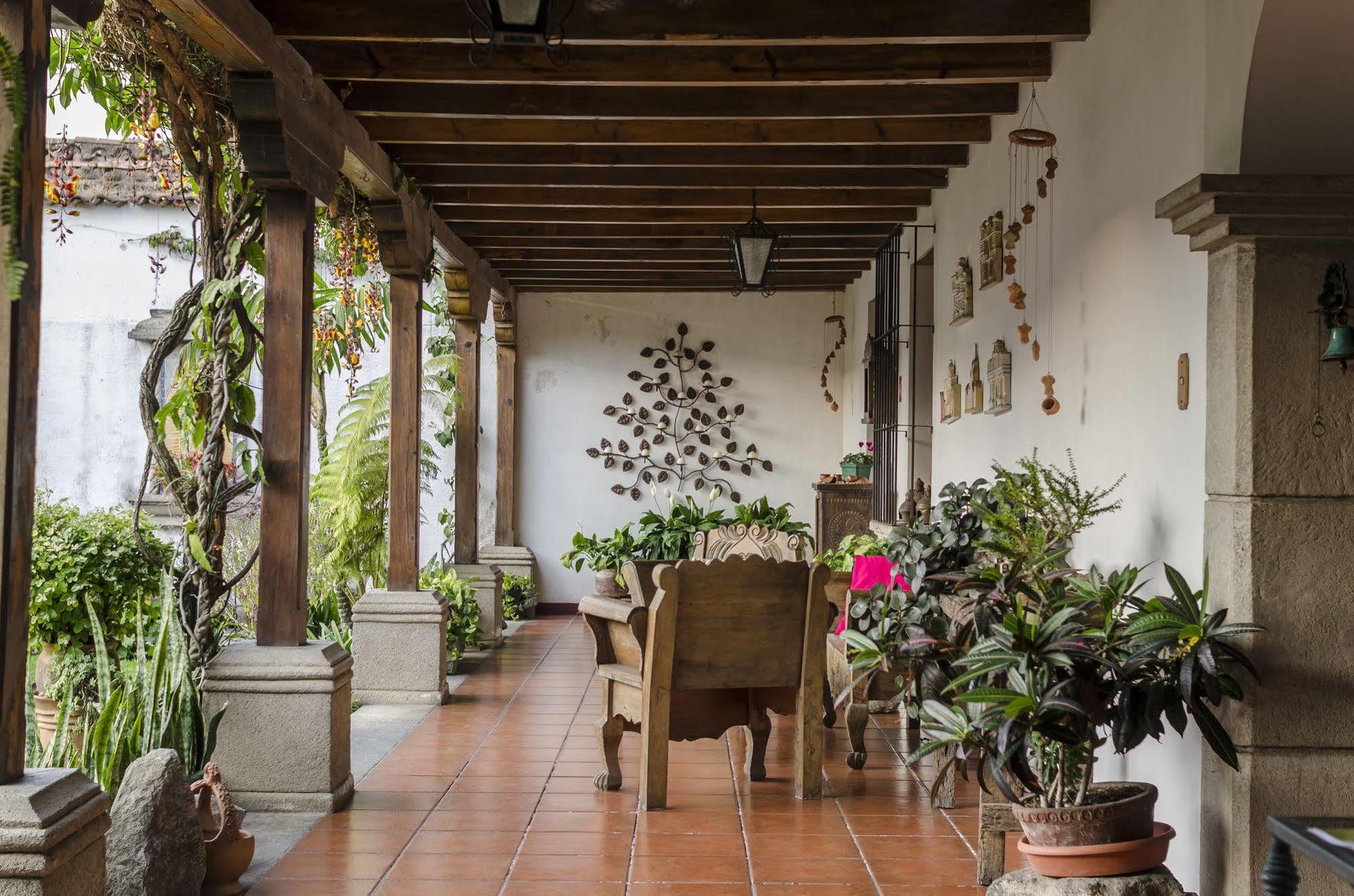 אנטיגואה גואטמלה Hostal San Nicolas מראה חיצוני תמונה