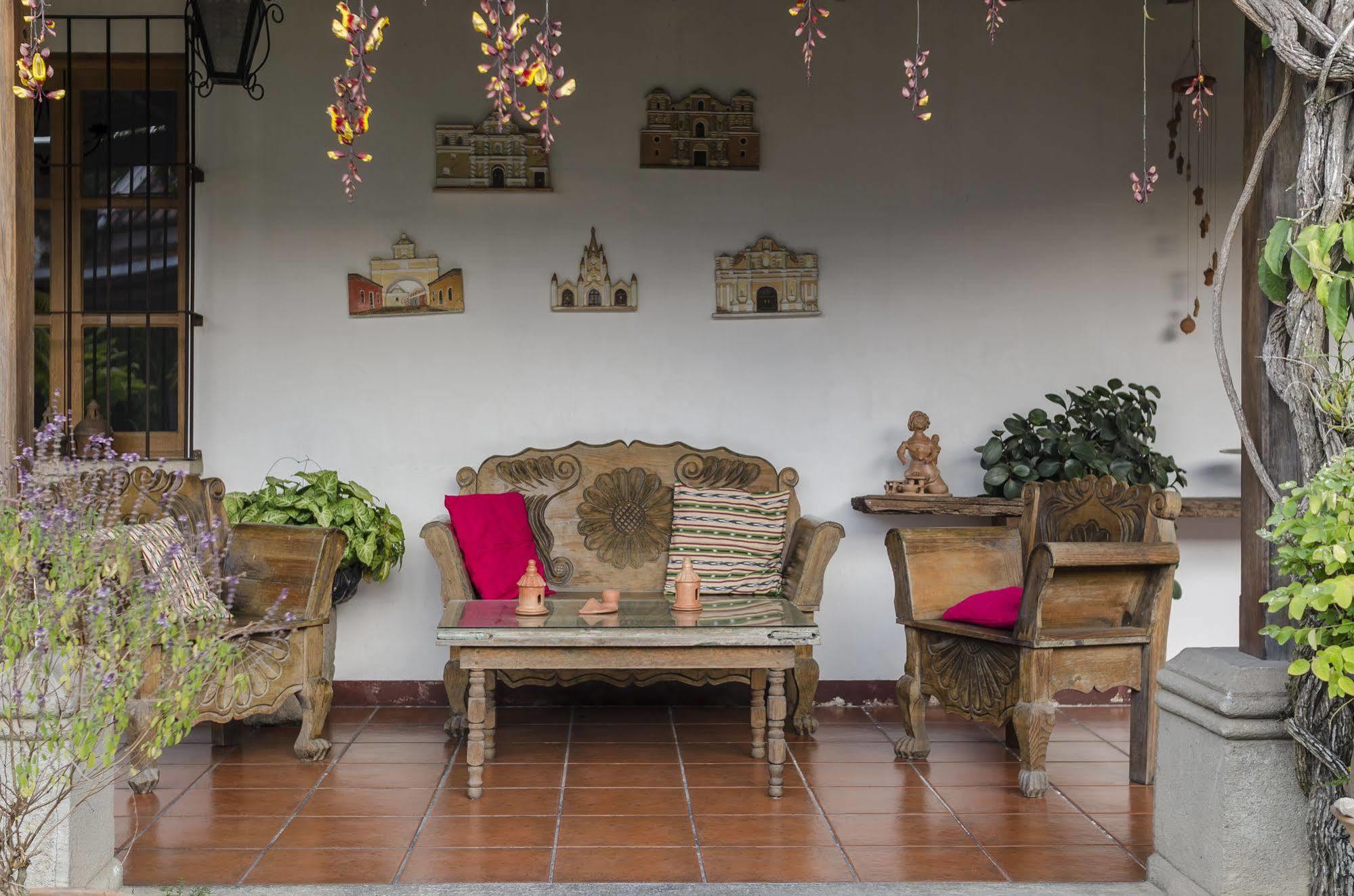 אנטיגואה גואטמלה Hostal San Nicolas מראה חיצוני תמונה