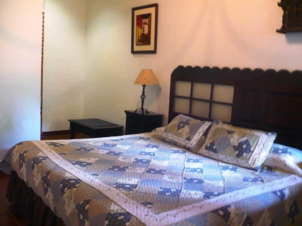 אנטיגואה גואטמלה Hostal San Nicolas מראה חיצוני תמונה