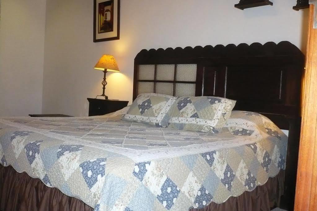 אנטיגואה גואטמלה Hostal San Nicolas מראה חיצוני תמונה